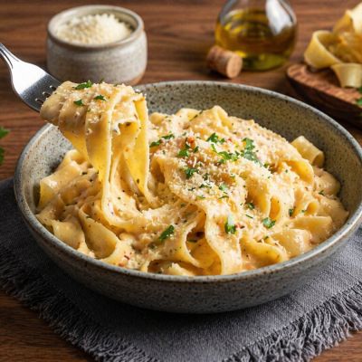 Fideos frescos cinta ancha